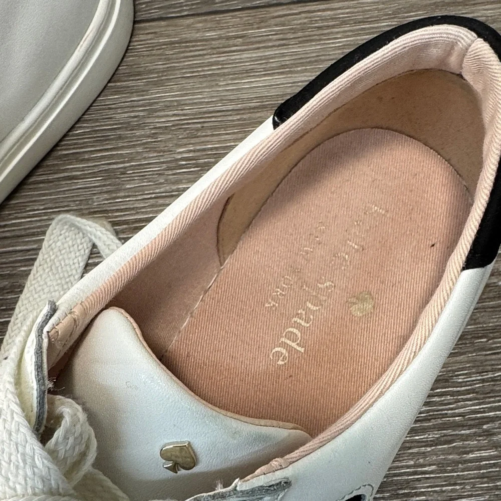 Kate Spade ♠️ White and Black Lace-Up Sneakers woman’s size 10 (j223)